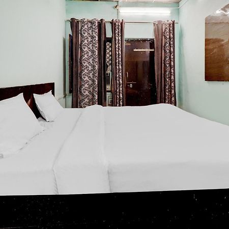 Hotel O Shree Radha Guest House Джханси Экстерьер фото