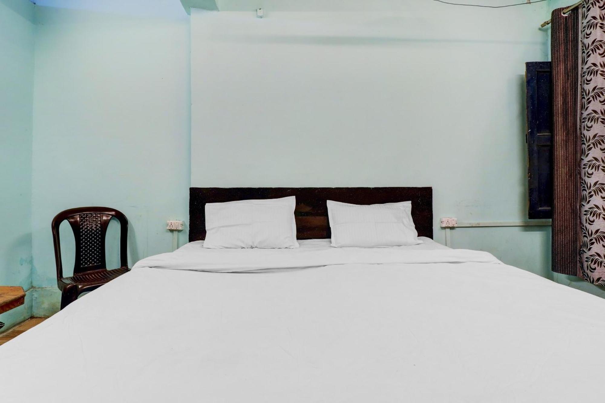 Hotel O Shree Radha Guest House Джханси Экстерьер фото